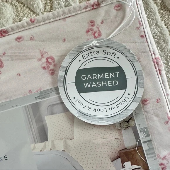 The Farmhouse Pink Floral shabby chic cotton  Sheet Set - Picture 2 of 4